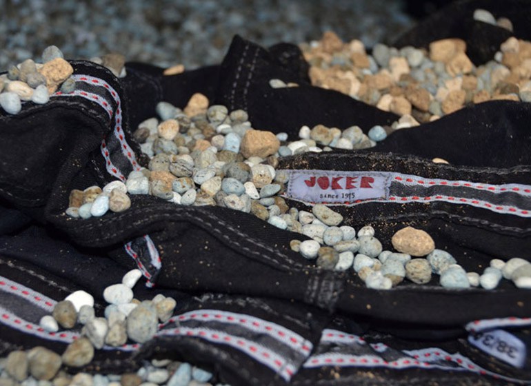 JOKER Jeans: Stone-Washed mit echten Bimssteinen